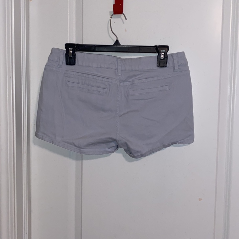 Shorts - Picture 3 of 3